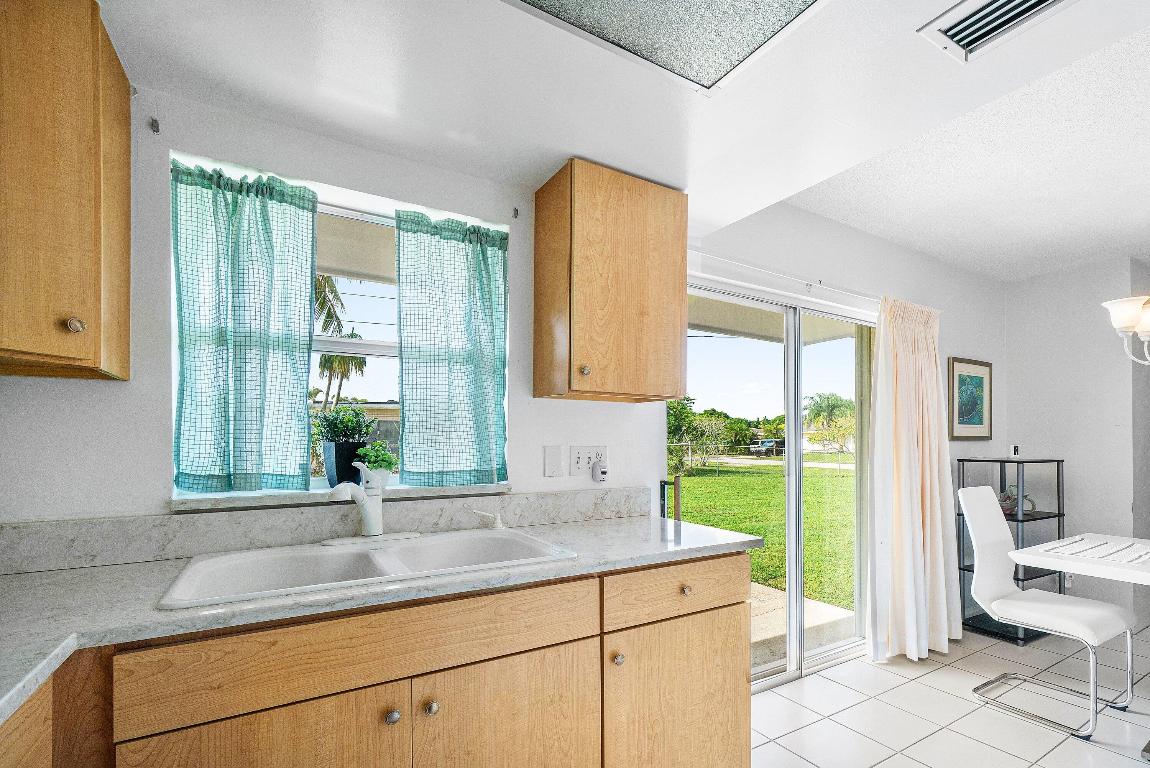 PALM BEACH CABANA COLONY EAST - Residential