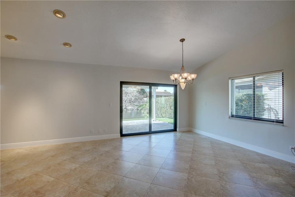 Springtree West - Residential