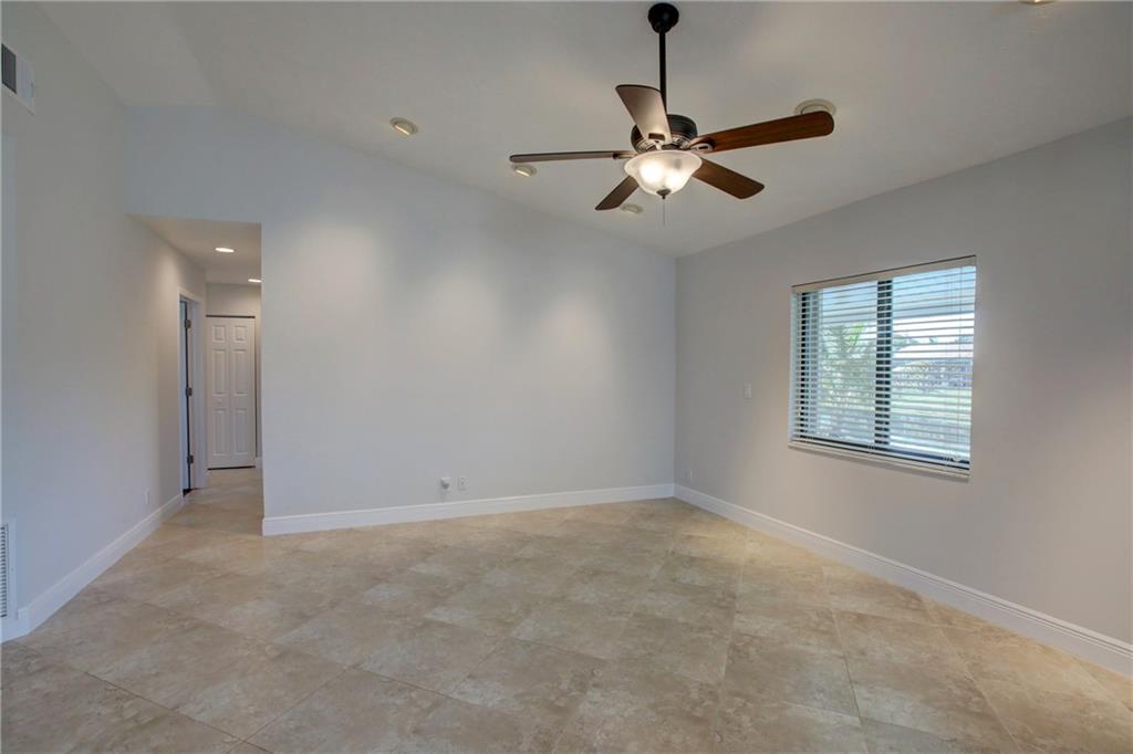 Springtree West - Residential