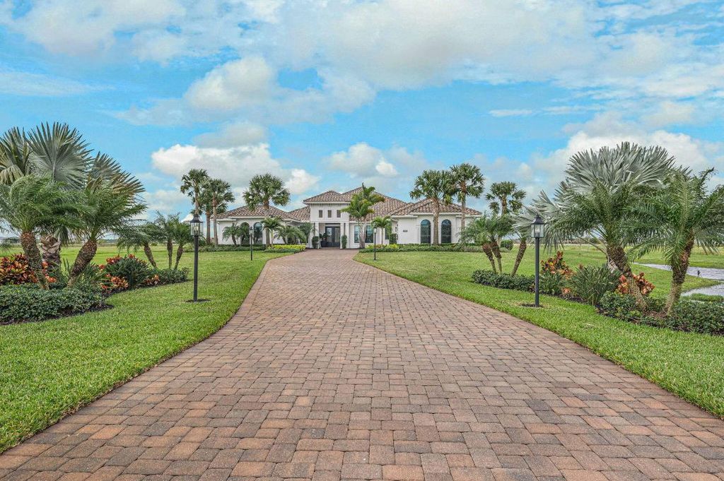 Photo of 3280 SW Stoneybrook Way, Palm City, FL 34990 (MLS # R10952839)