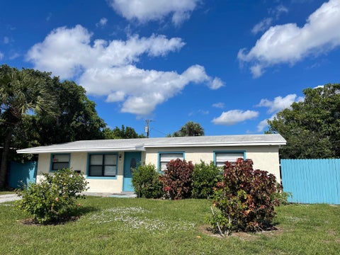 Tiny photo for 1650 W 12th Court, Riviera Beach, FL 33404 (MLS # B26036881)