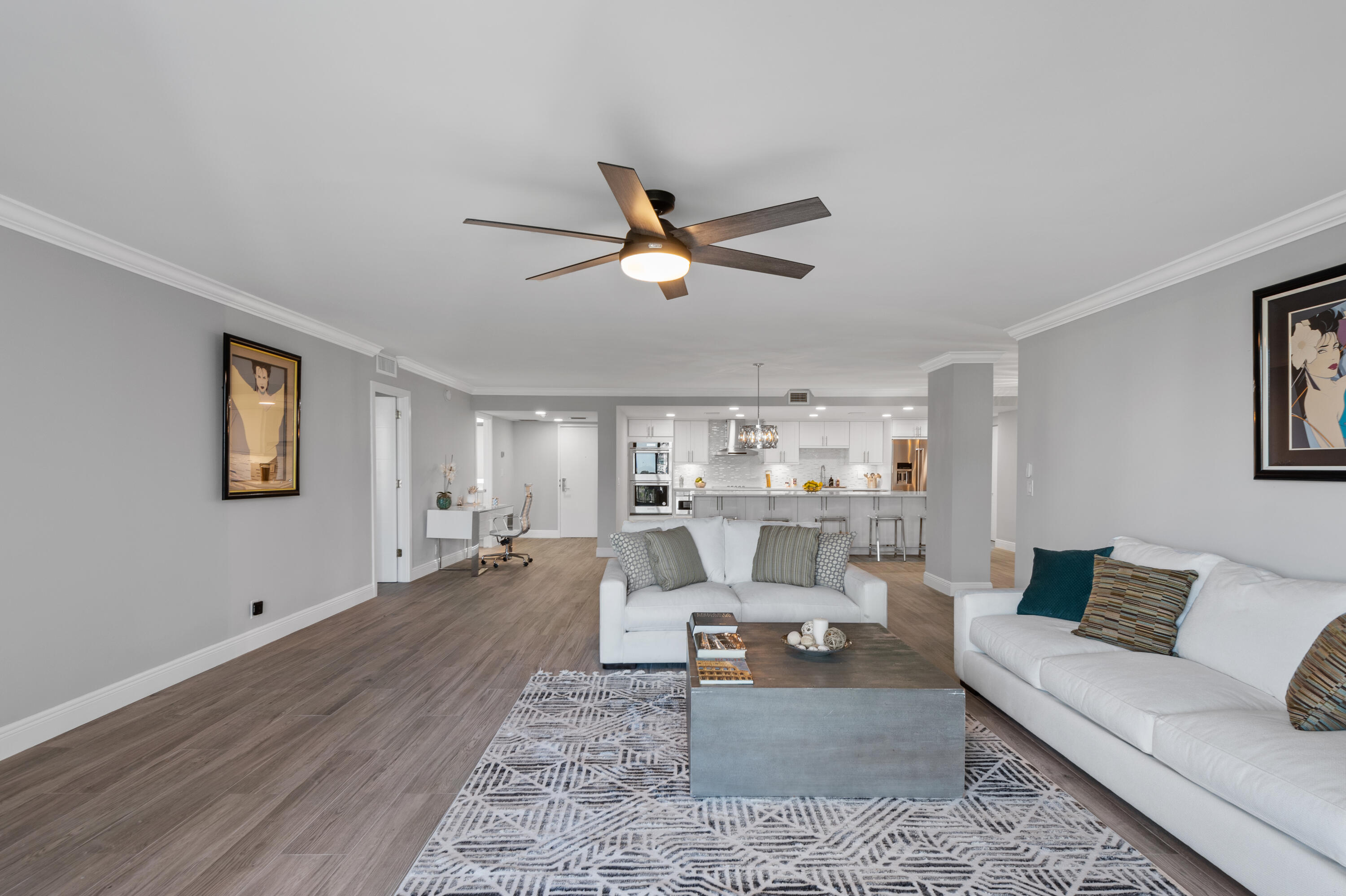 AMERICAS ON THE PARK CONDO - Residential