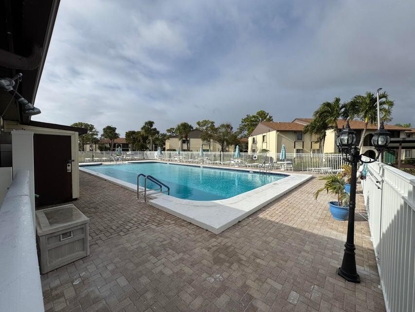 PINE RIDGE SOUTH IV CONDO - Residential