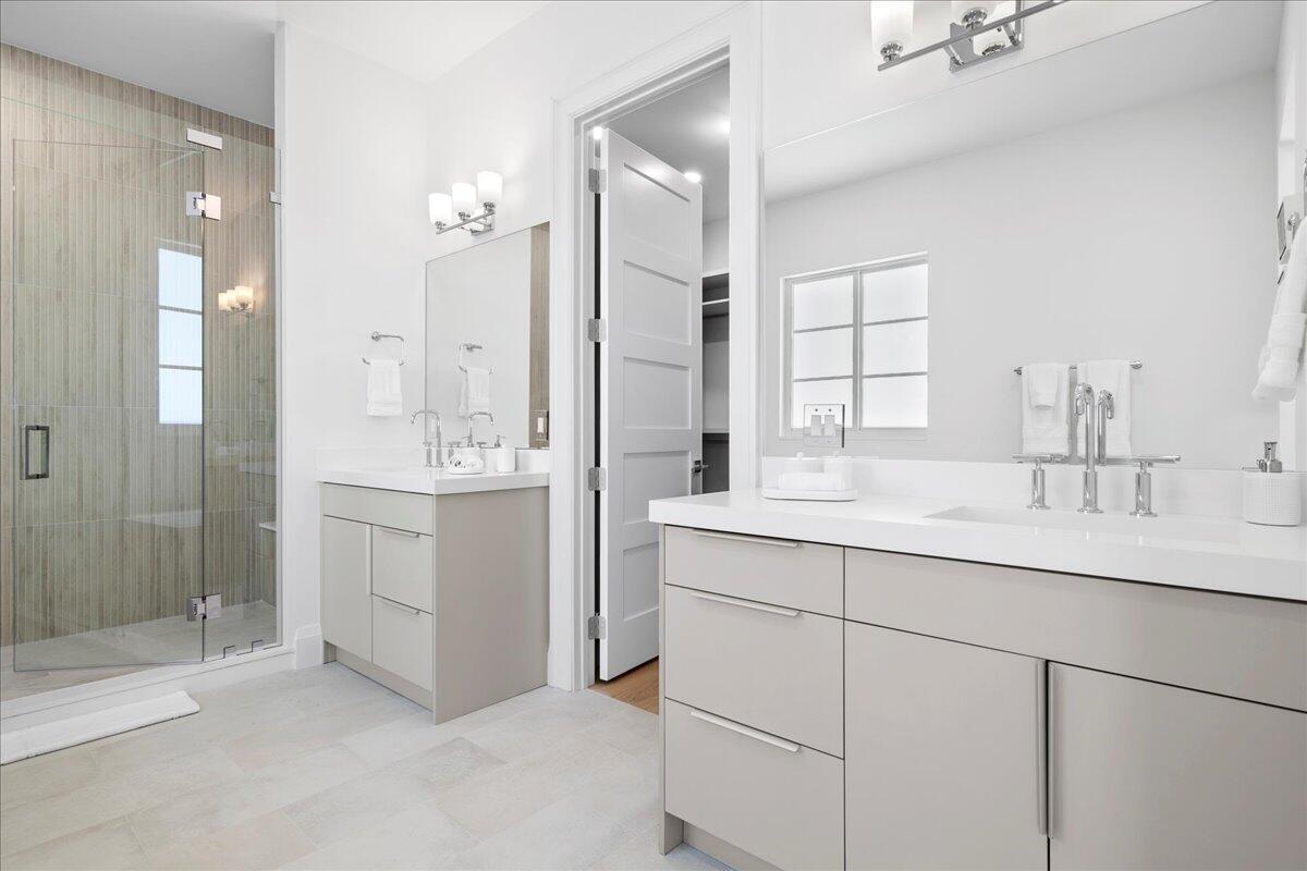 S/D OF 28/29-46-43, REV P - Residential Lease