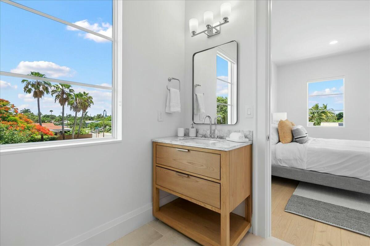 S/D OF 28/29-46-43, REV P - Residential Lease