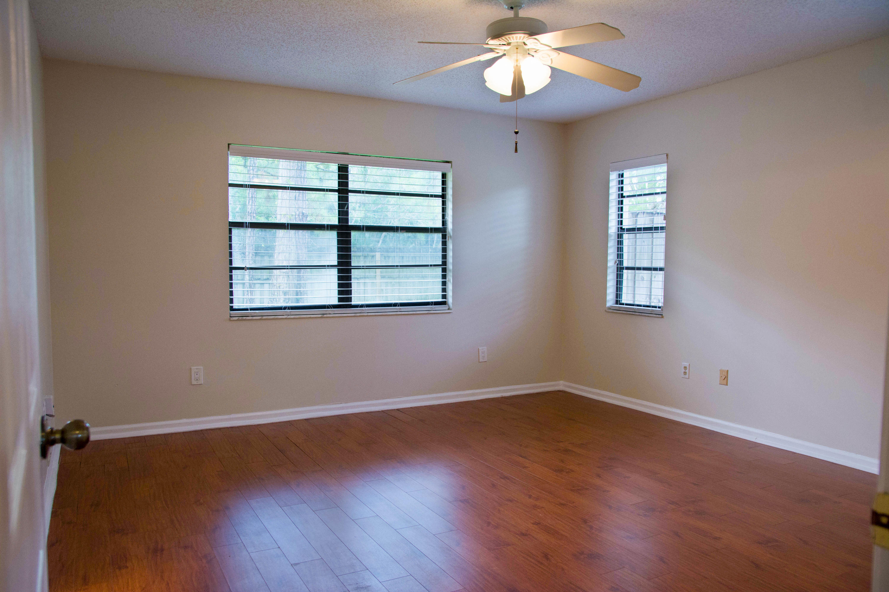 SUGAR POND MANOR OF WELLINGTON - Residential