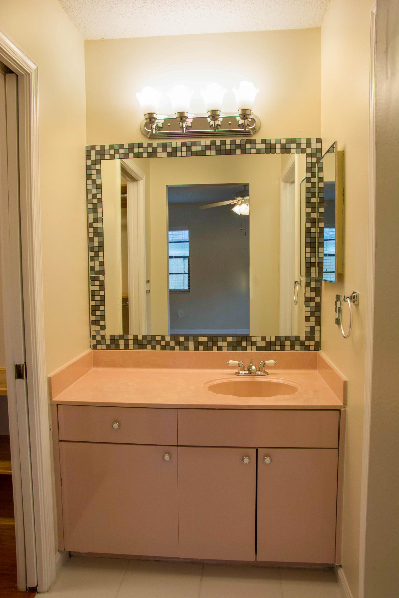 SUGAR POND MANOR OF WELLINGTON - Residential