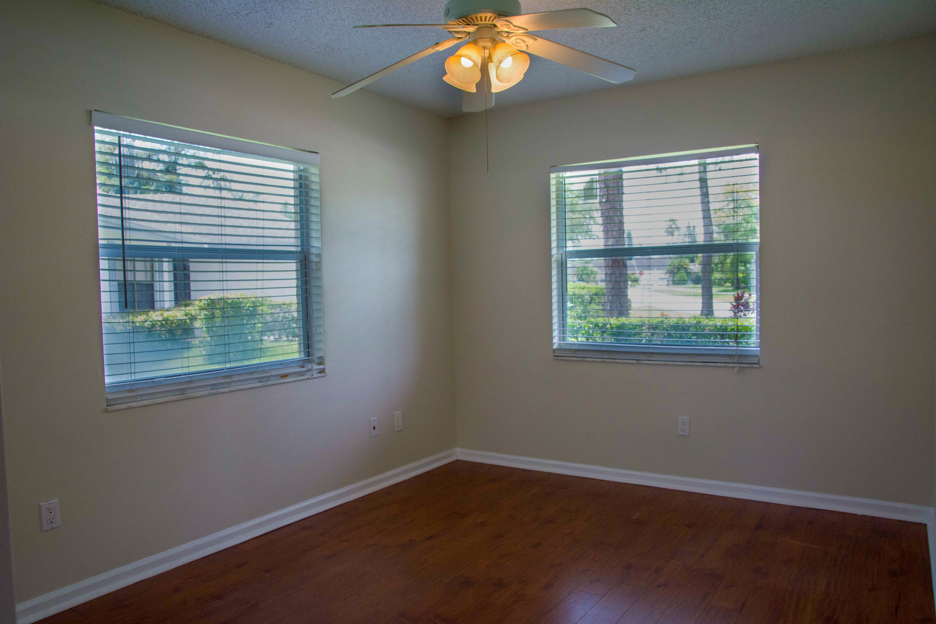 SUGAR POND MANOR OF WELLINGTON - Residential