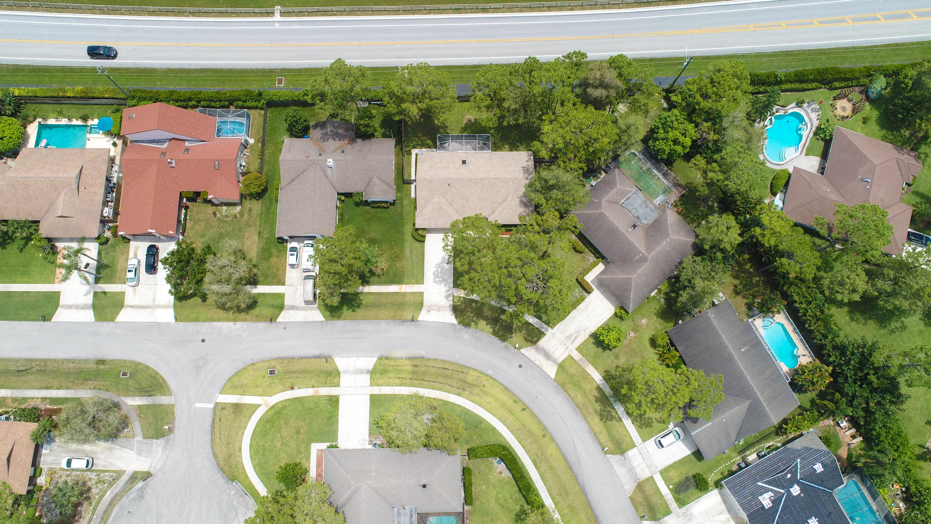 SUGAR POND MANOR OF WELLINGTON - Residential