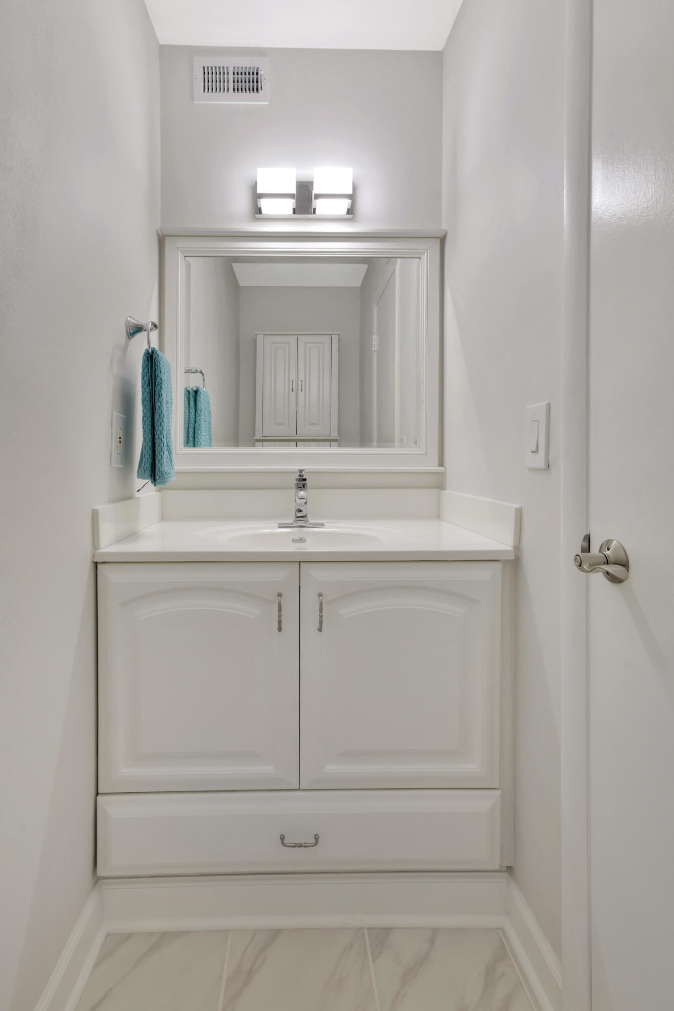 CEDAR GARDENS TOWNHOUSES - Residential Lease