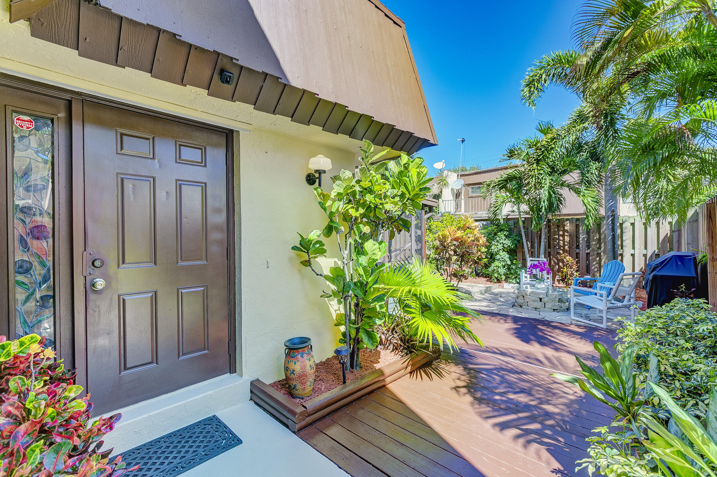 CEDAR GARDENS TOWNHOUSES - Residential Lease