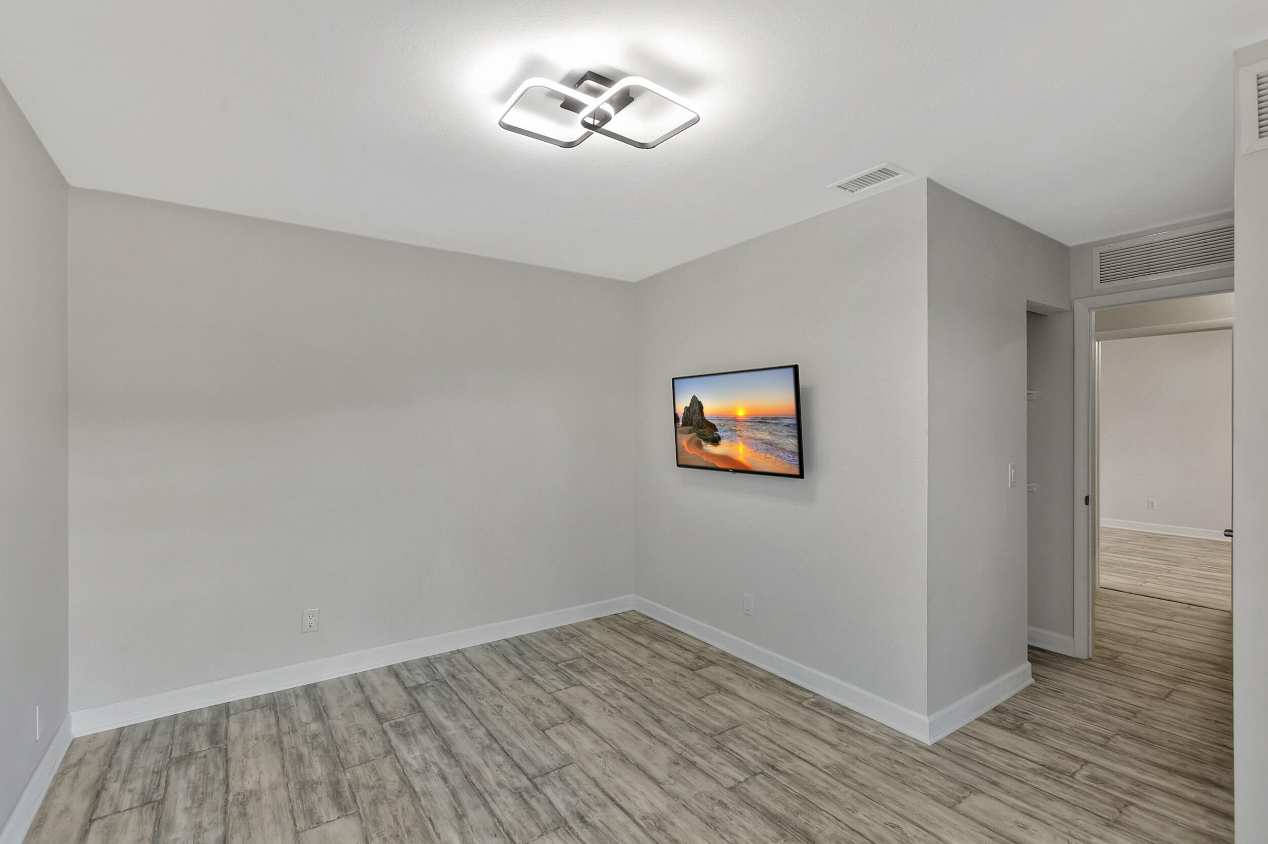 CEDAR GARDENS TOWNHOUSES - Residential Lease