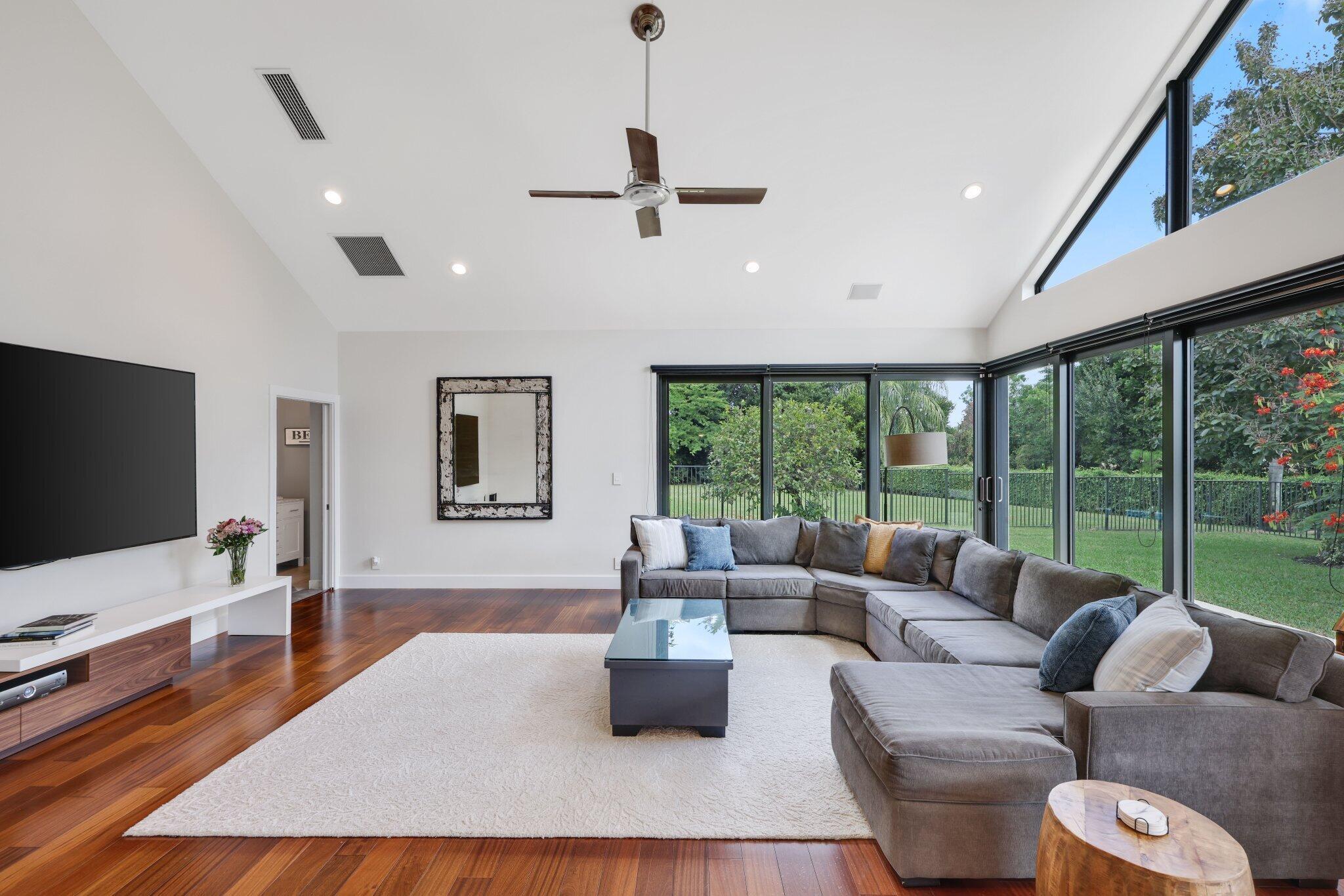 PINE TREE GOLF CLUB - Residential