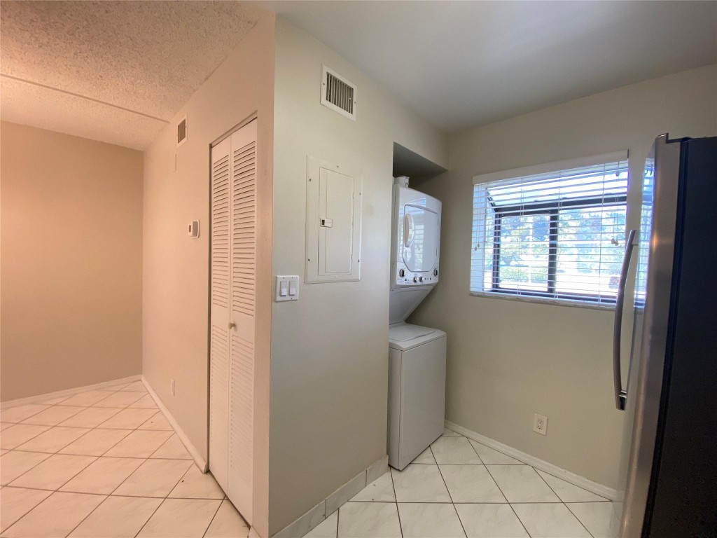 The Gardens North One Con - Residential Lease