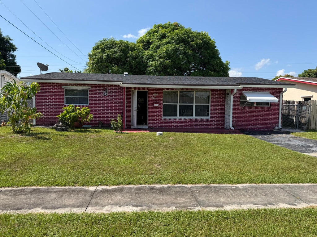 Photo of 6600 NW 24TH Court, Sunrise, FL 33313 (MLS # B26064502)