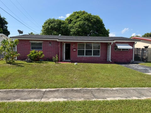 Photo of 6600 NW 24TH Court, Sunrise, FL 33313 (MLS # B26064502)