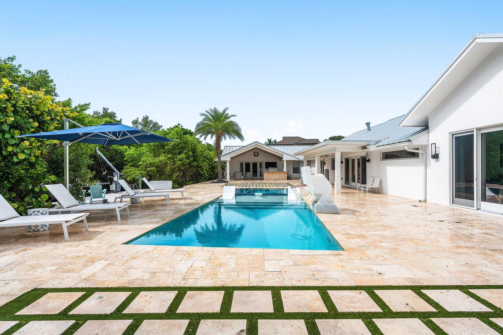 HIDDEN KEY NORTH - Residential