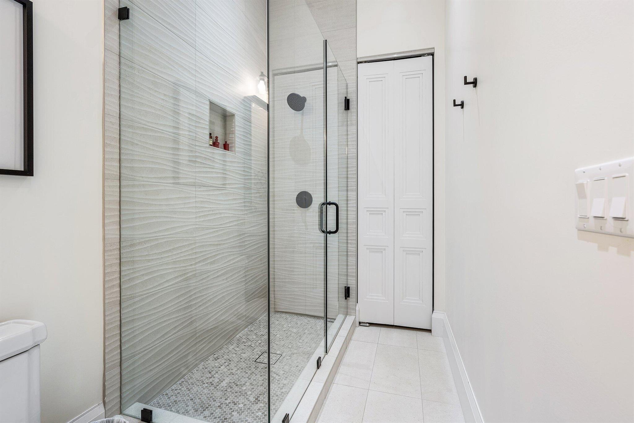 HIDDEN KEY NORTH - Residential