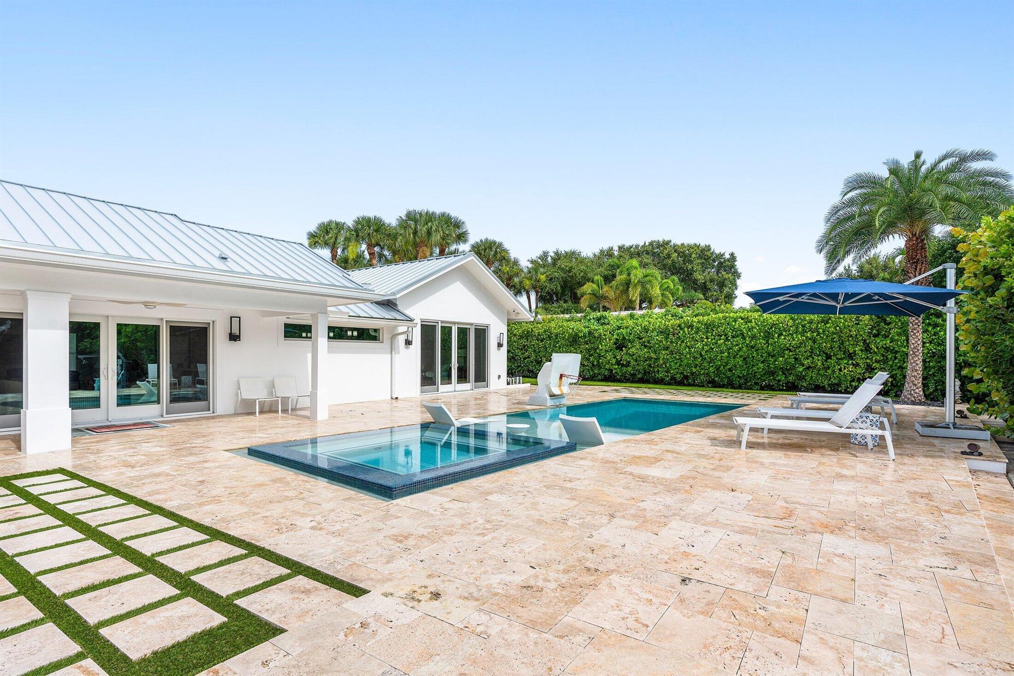 HIDDEN KEY NORTH - Residential