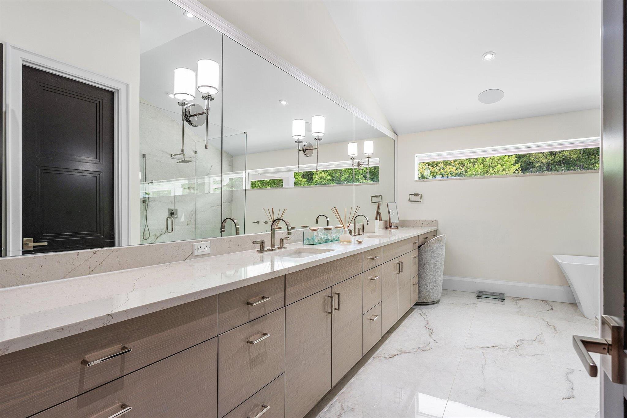 HIDDEN KEY NORTH - Residential