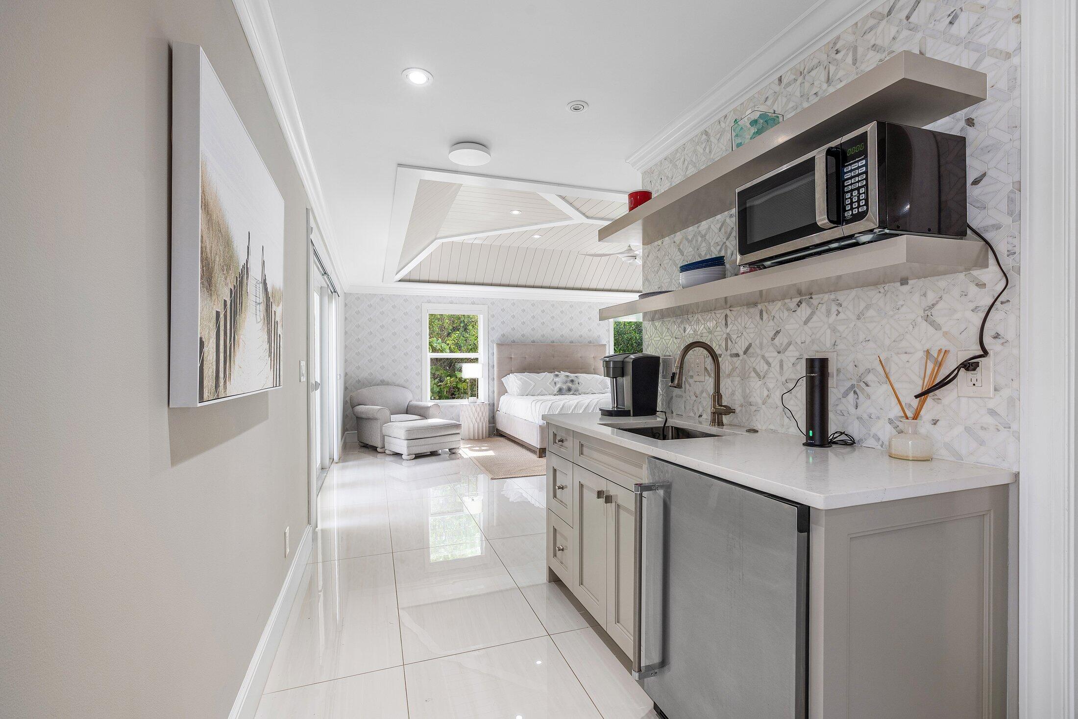 HIDDEN KEY NORTH - Residential