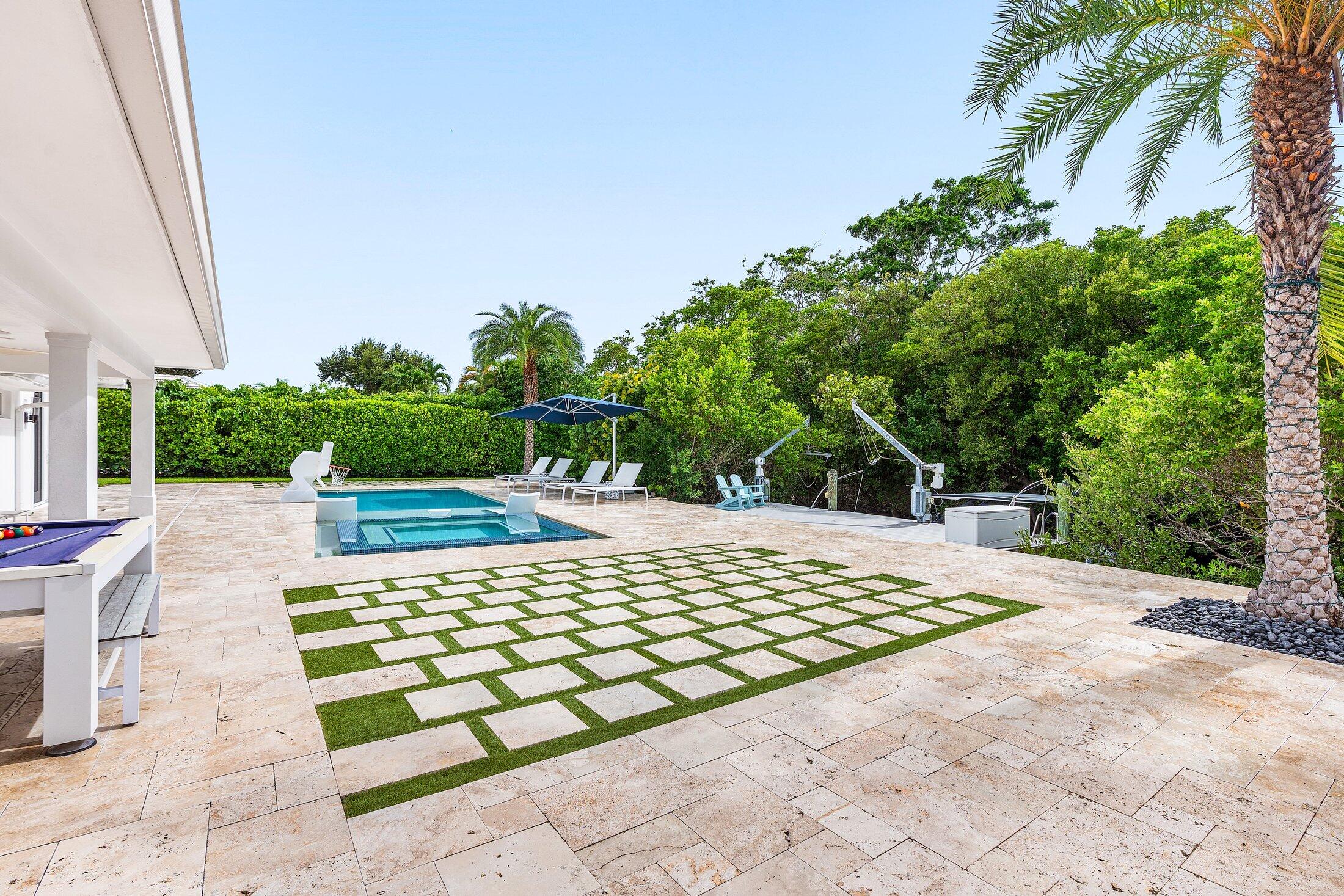 HIDDEN KEY NORTH - Residential