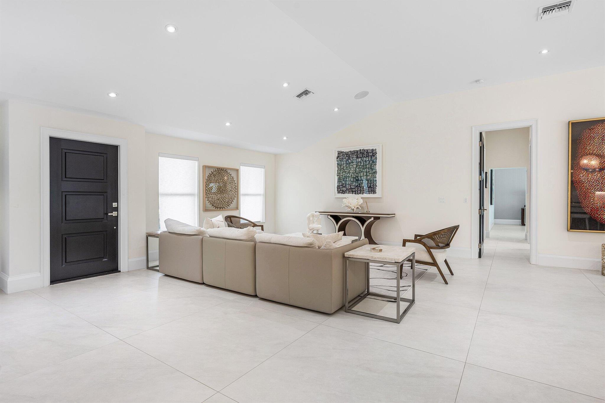 HIDDEN KEY NORTH - Residential