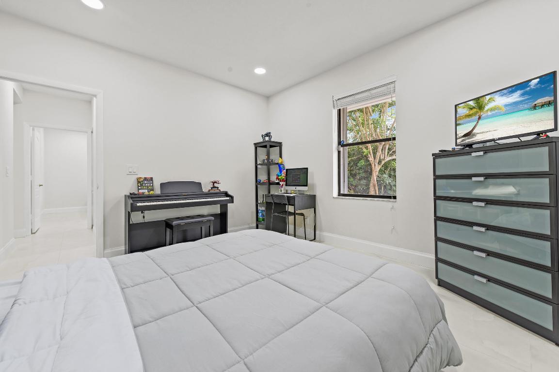 The Acreage - Residential