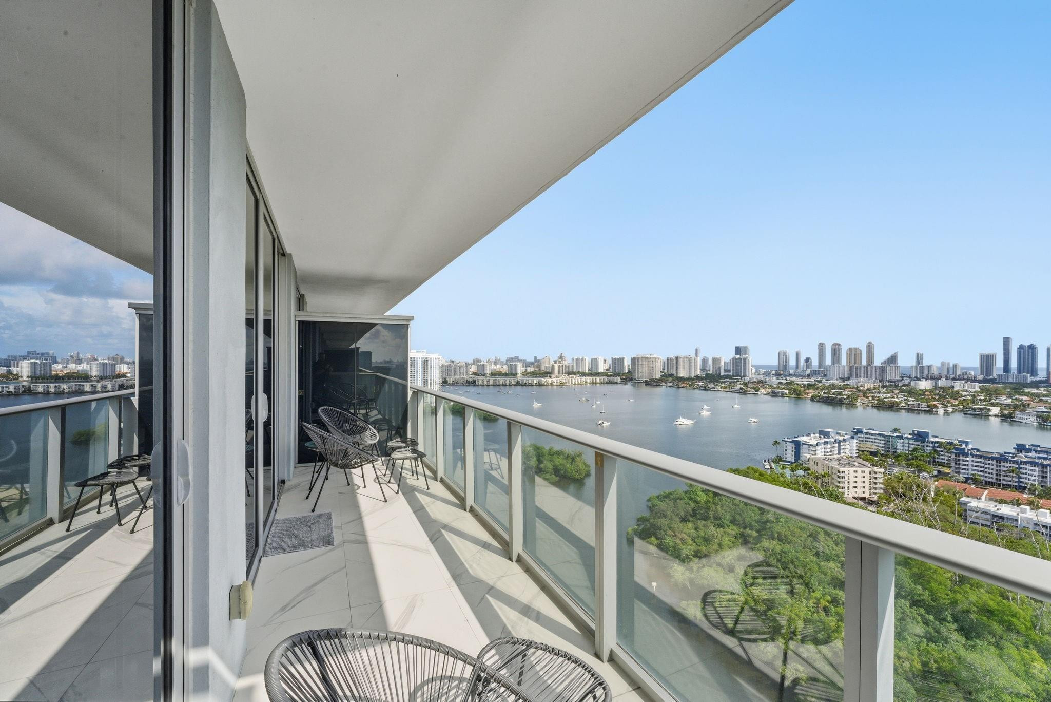 The Harbour Miami - Residential