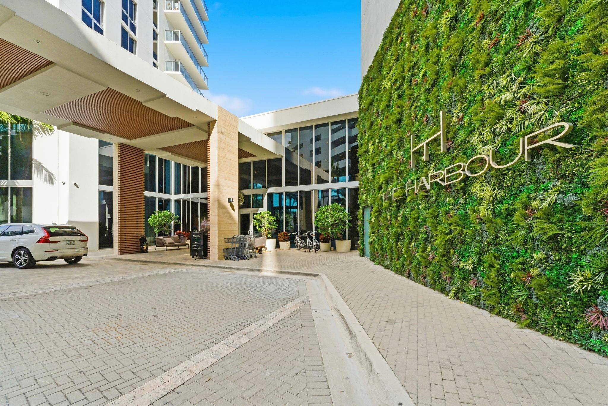 The Harbour Miami - Residential