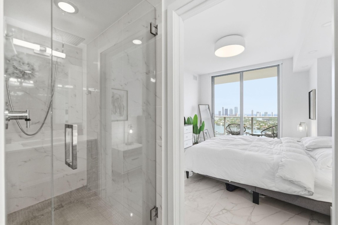 The Harbour Miami - Residential