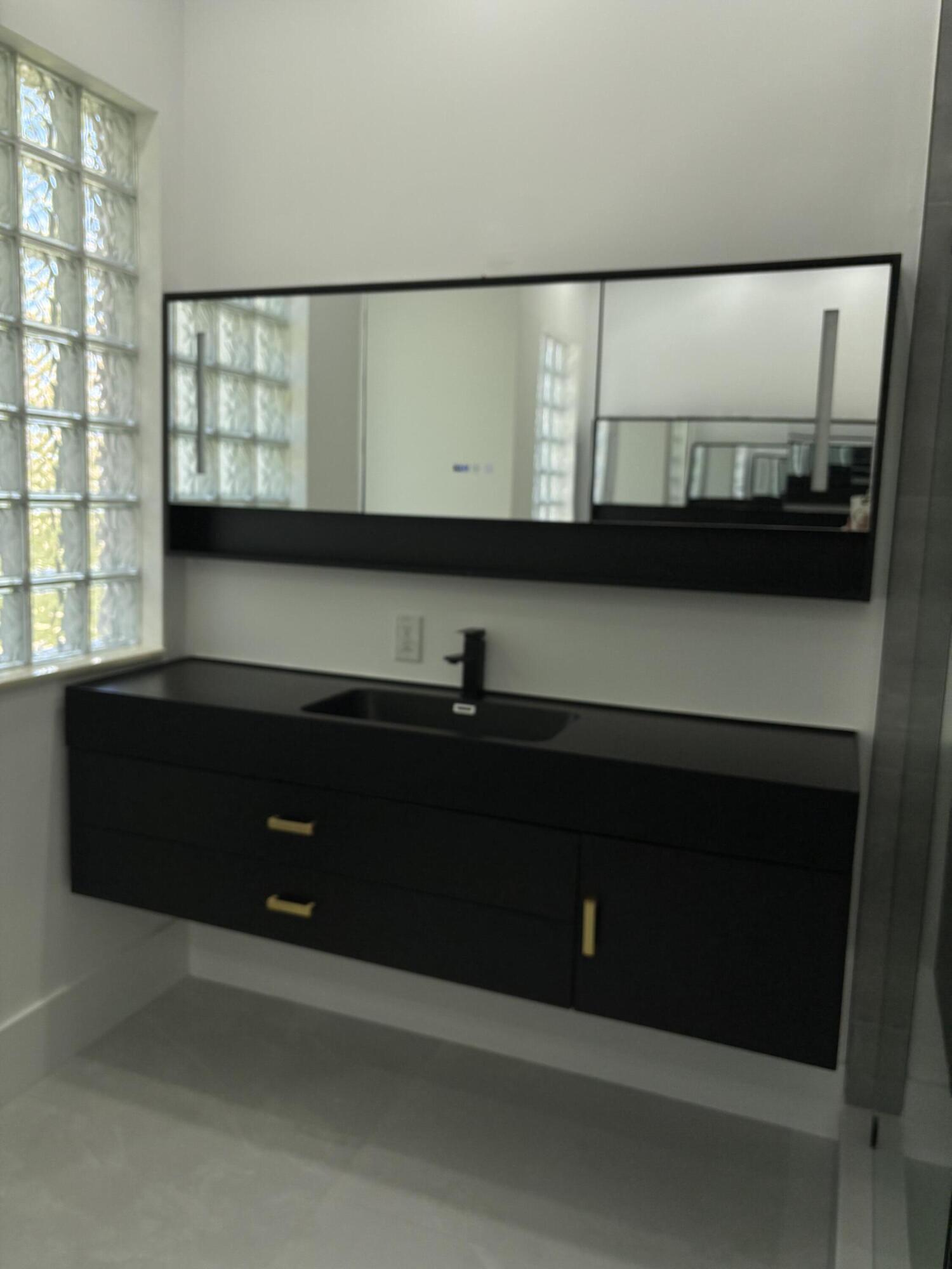 SUNSET LAKES PLAT THREE - Residential