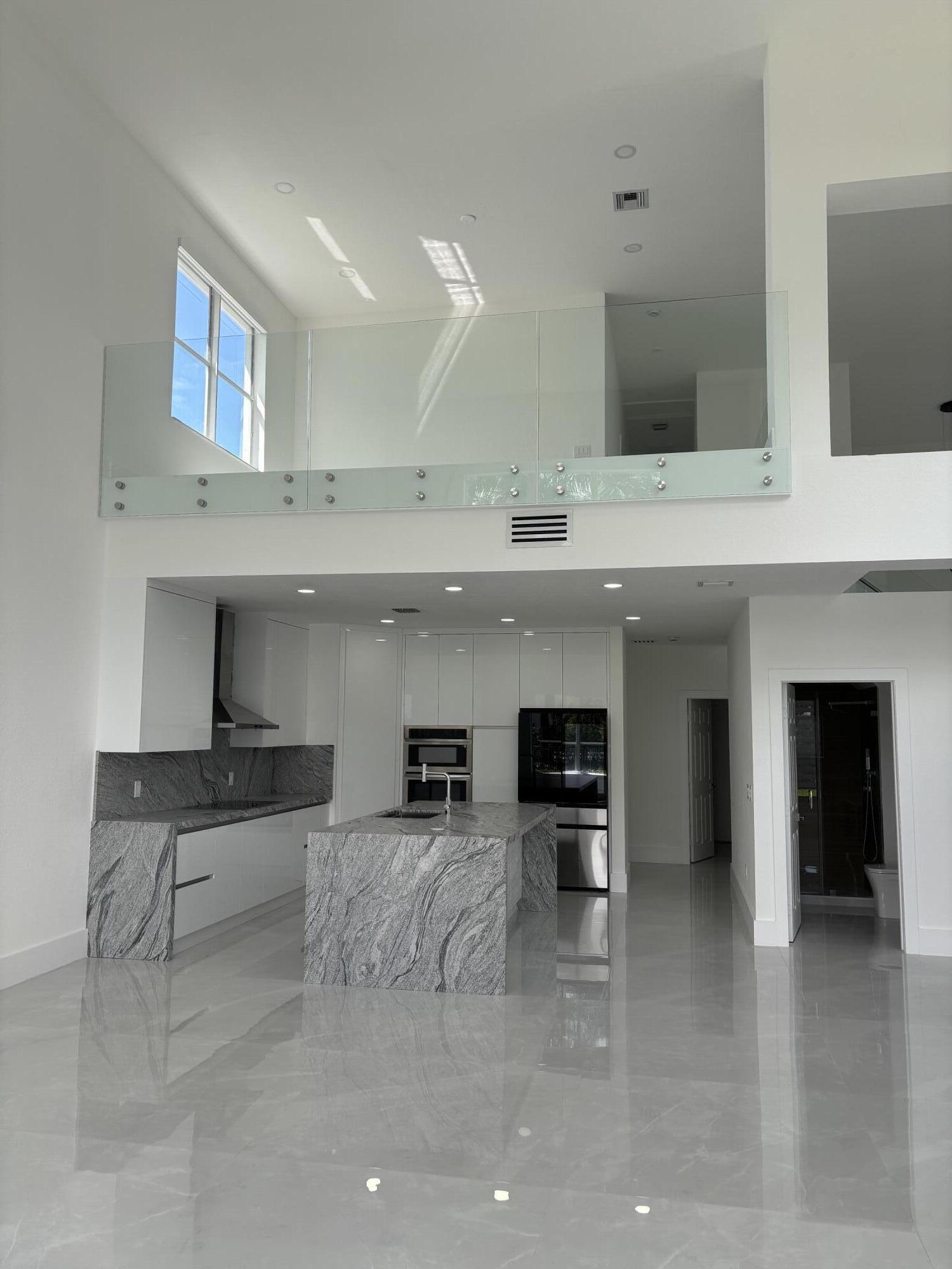 SUNSET LAKES PLAT THREE - Residential