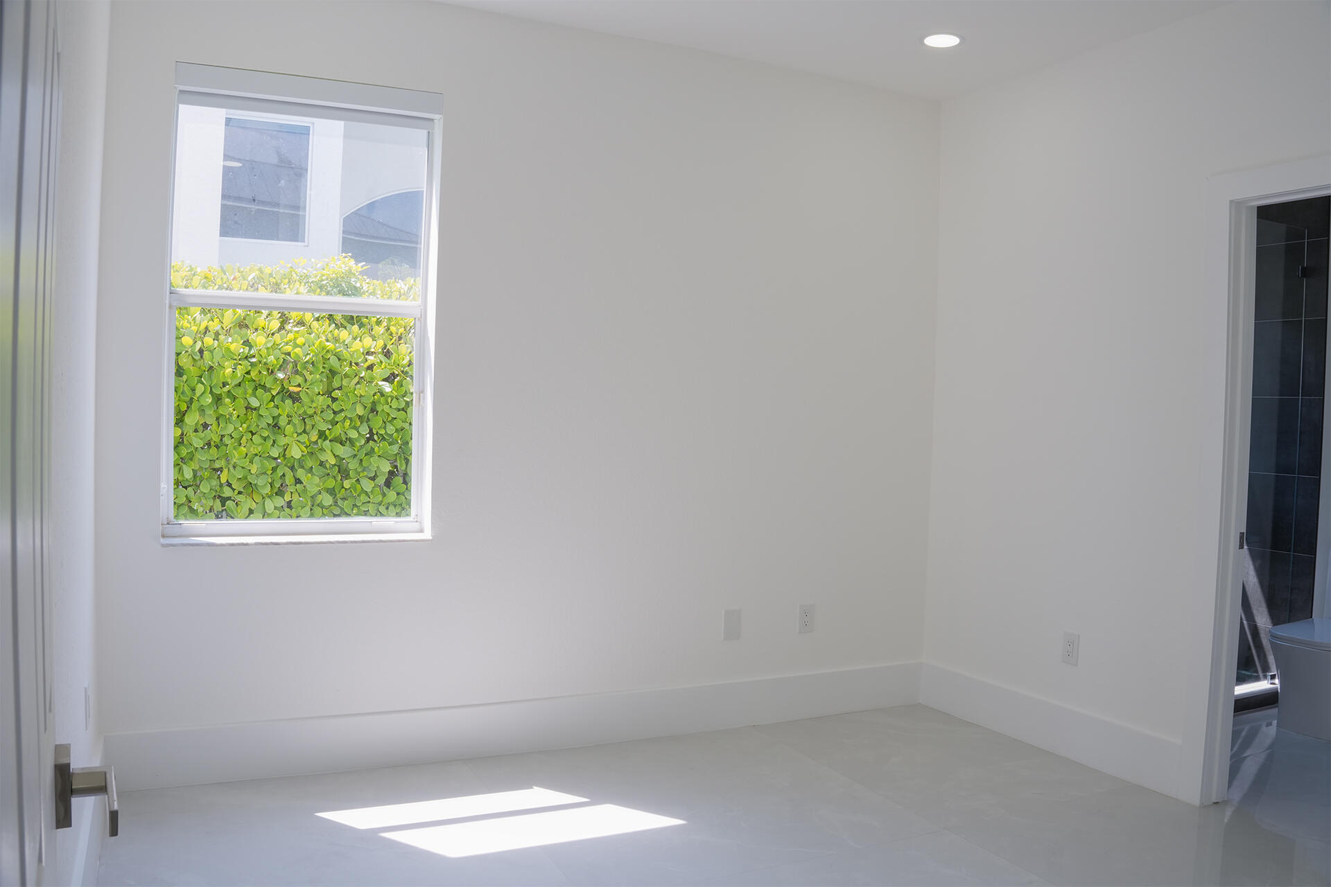 SUNSET LAKES PLAT THREE - Residential