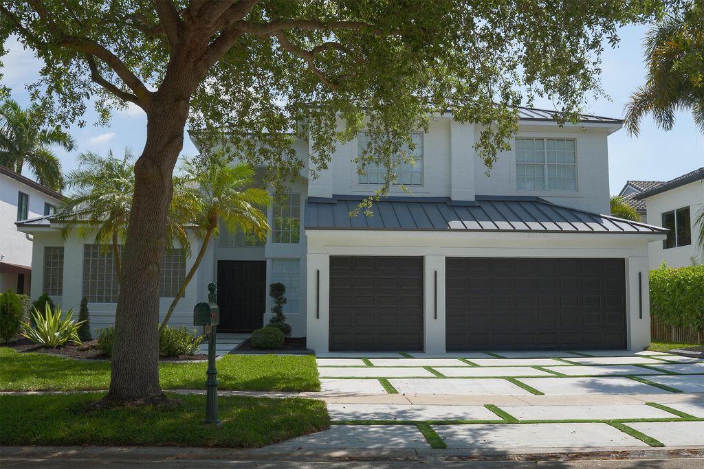 Photo of 5227 SW 195th Terrace, Miramar, FL 33029 (MLS # B26004978)
