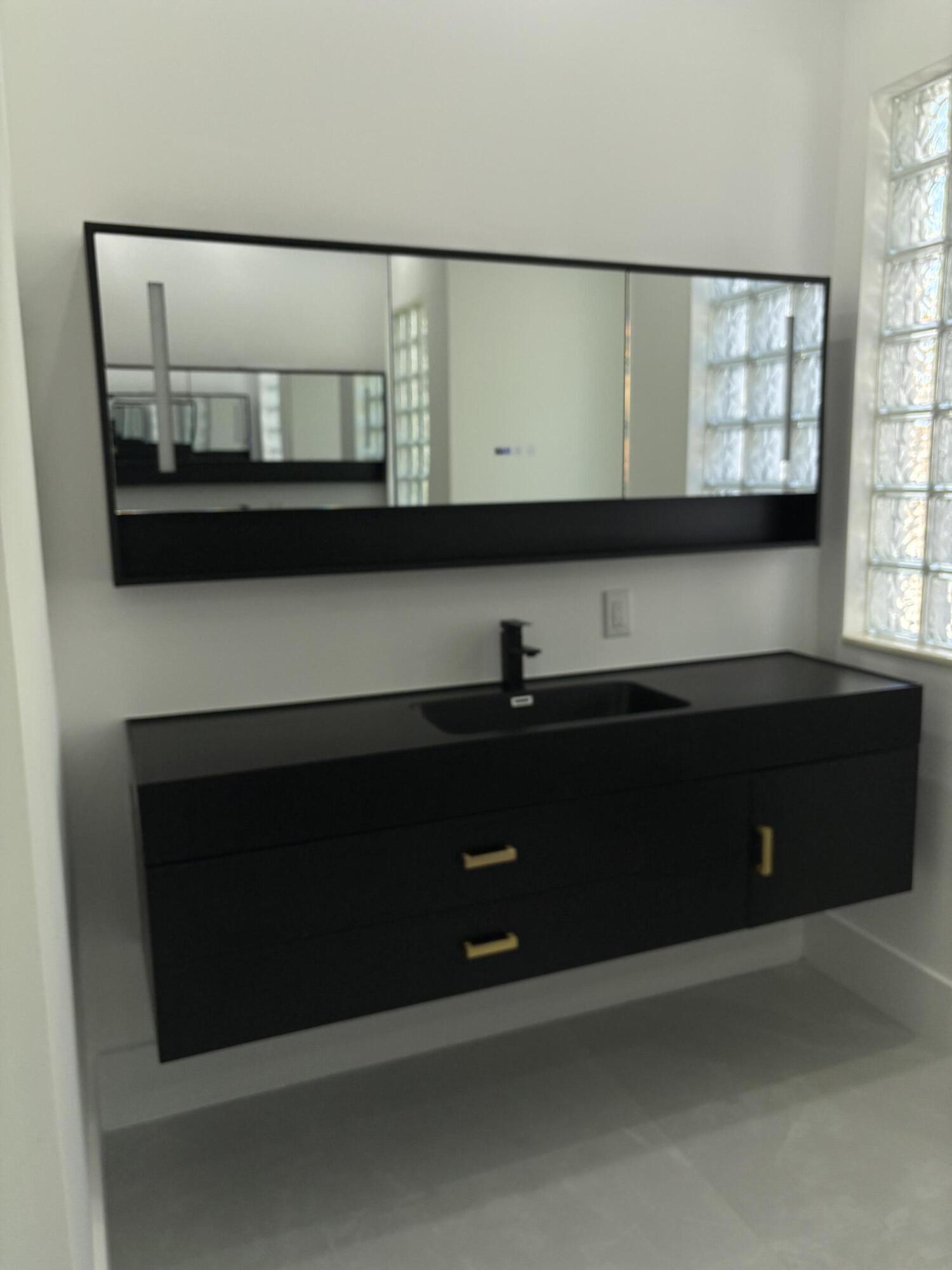 SUNSET LAKES PLAT THREE - Residential