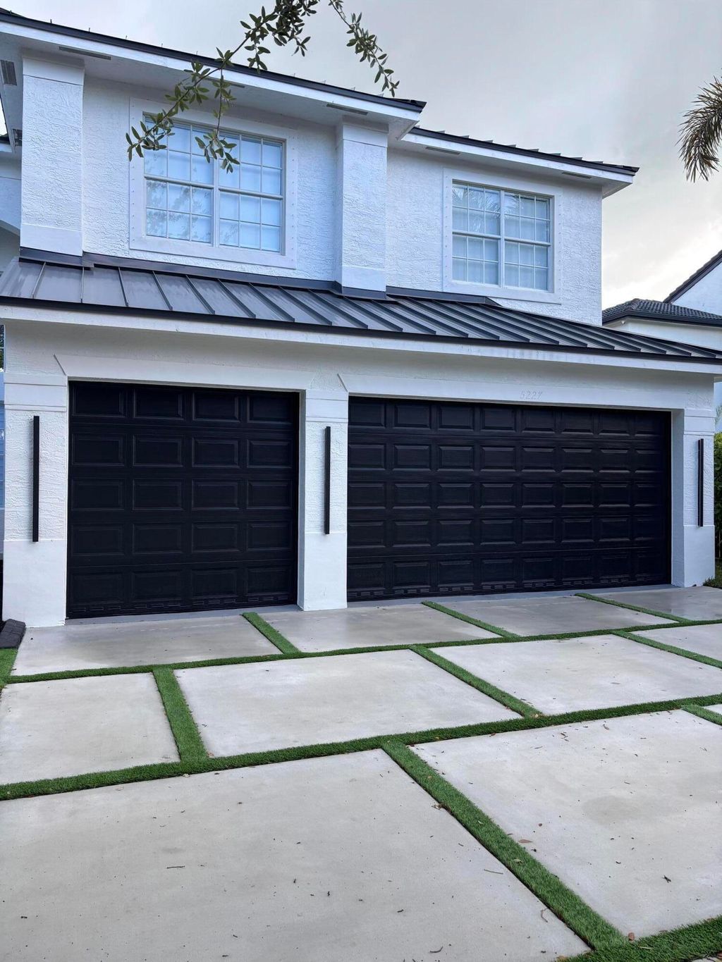 Photo of 5227 SW 195th Terrace, Miramar, FL 33029 (MLS # B26004978)