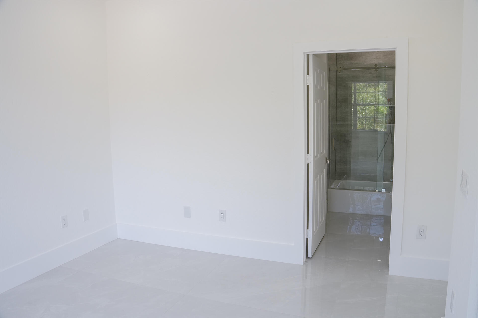 SUNSET LAKES PLAT THREE - Residential