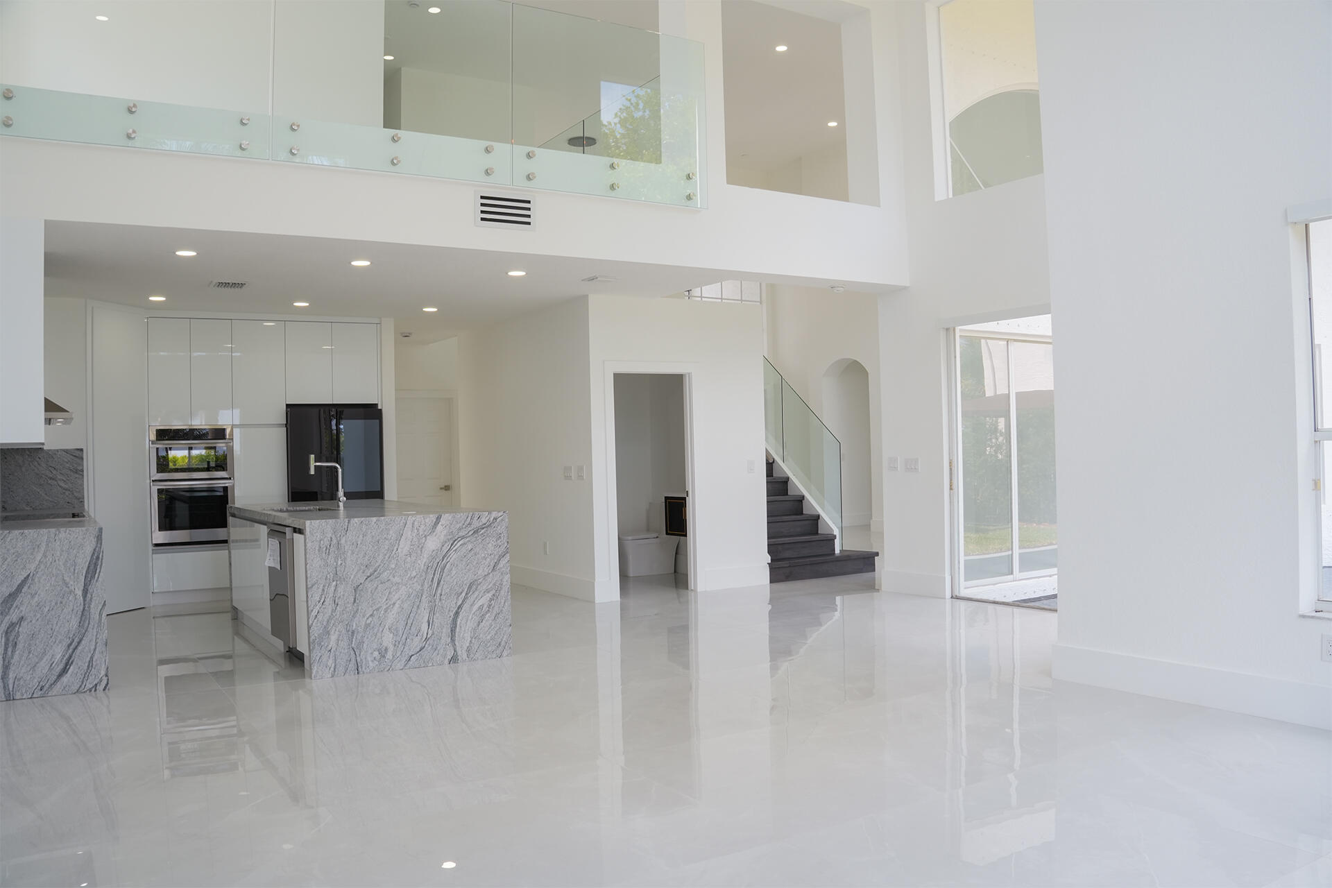 SUNSET LAKES PLAT THREE - Residential