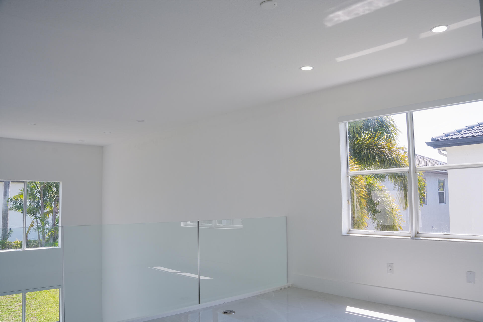 SUNSET LAKES PLAT THREE - Residential