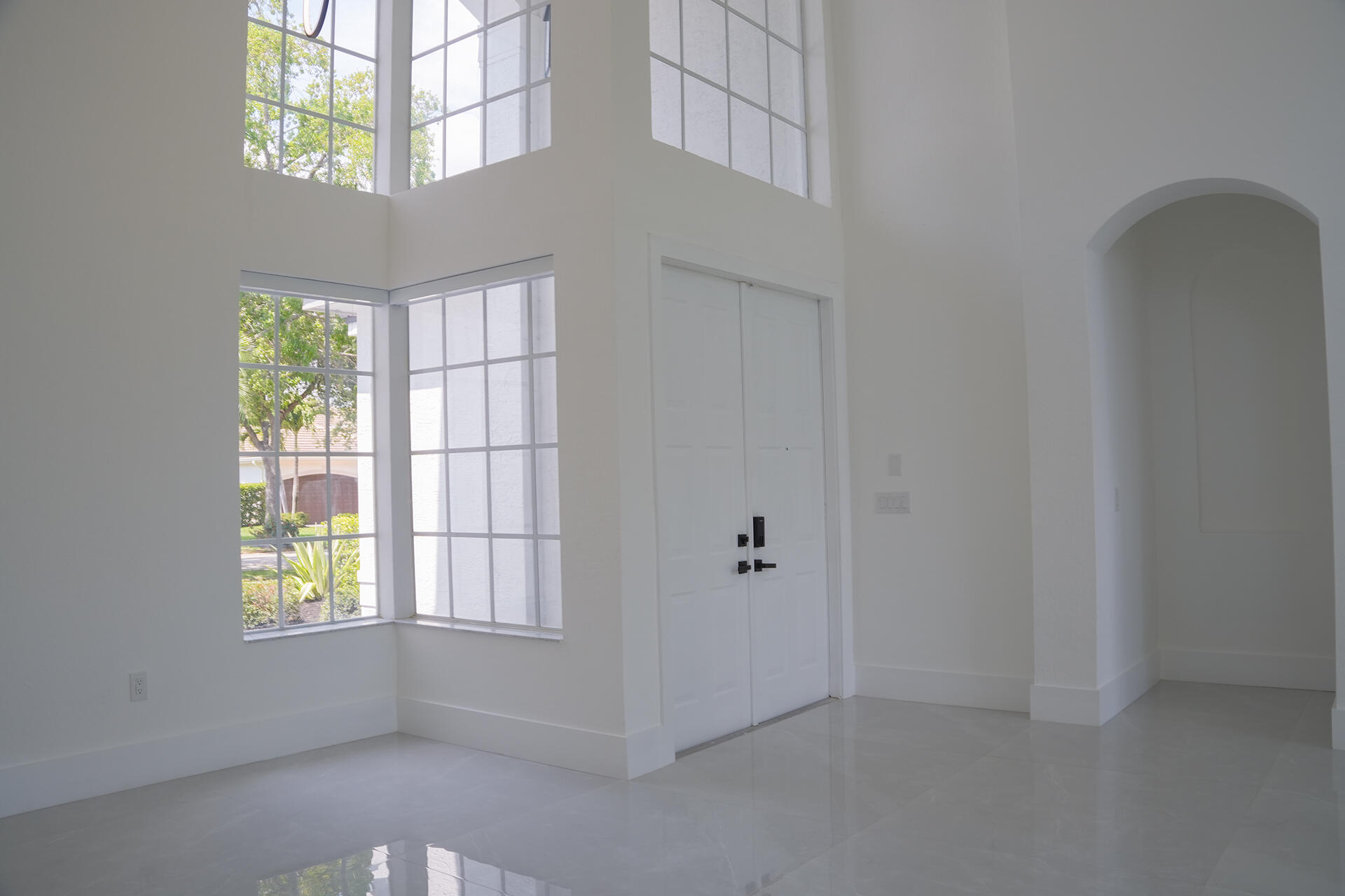 SUNSET LAKES PLAT THREE - Residential