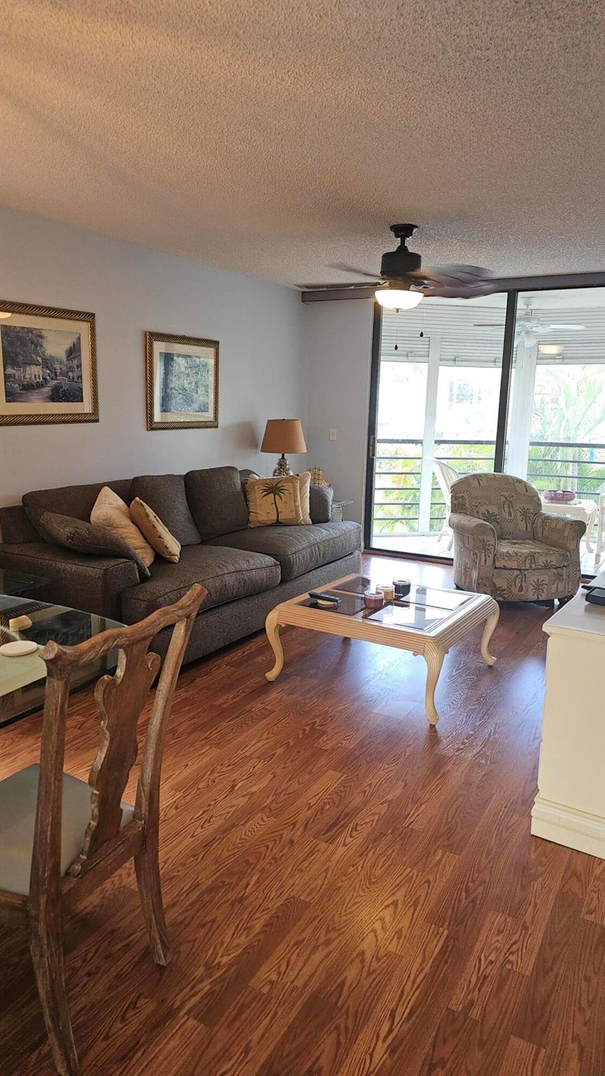 GRANDVIEW AT SPRING LAKES - Residential Lease