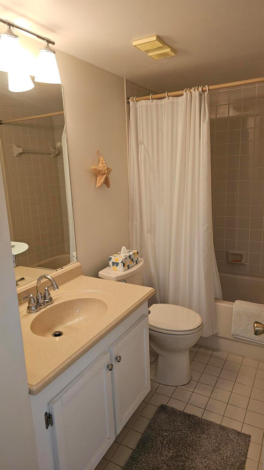 GRANDVIEW AT SPRING LAKES - Residential Lease