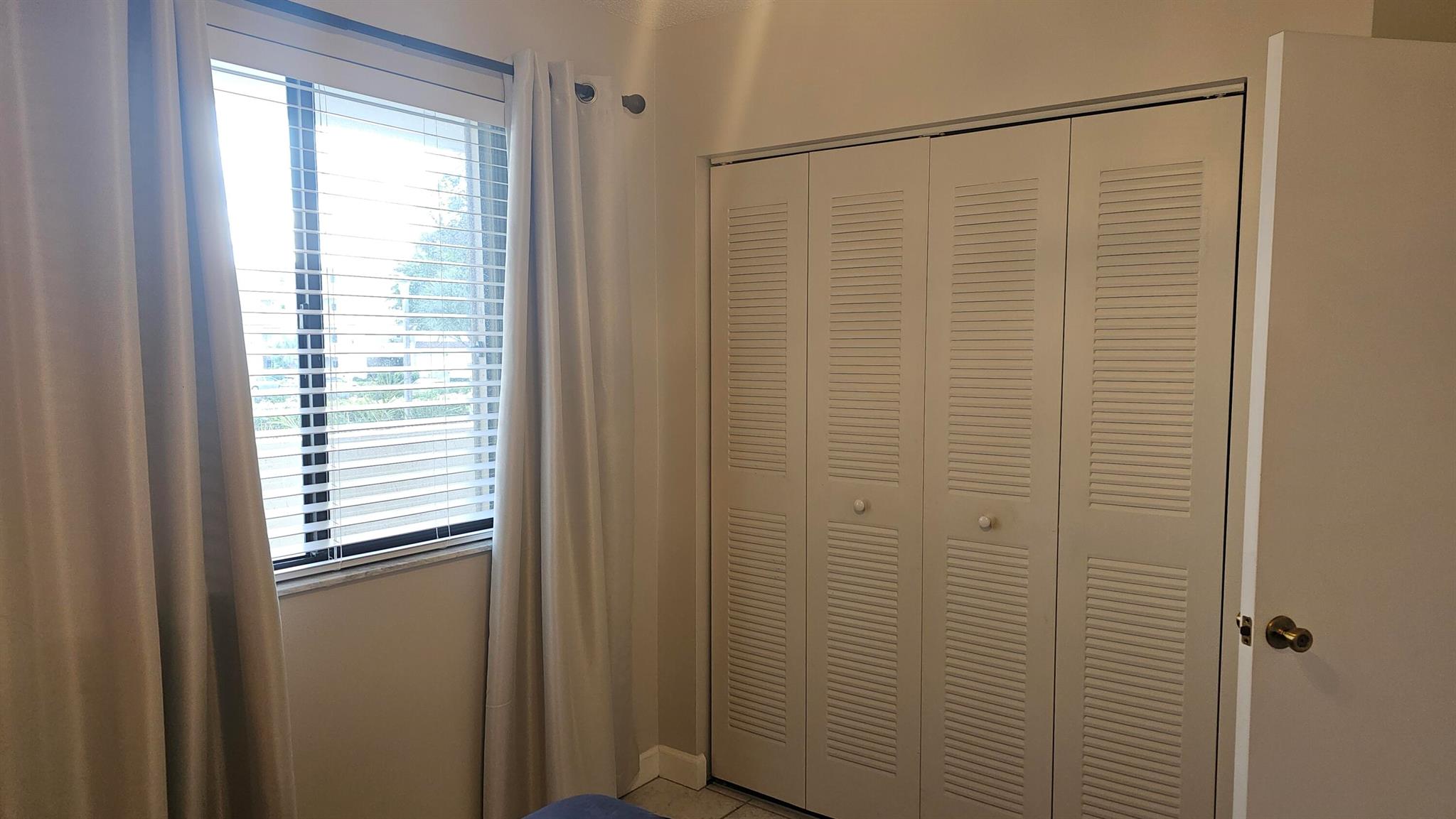 GRANDVIEW AT SPRING LAKES - Residential Lease