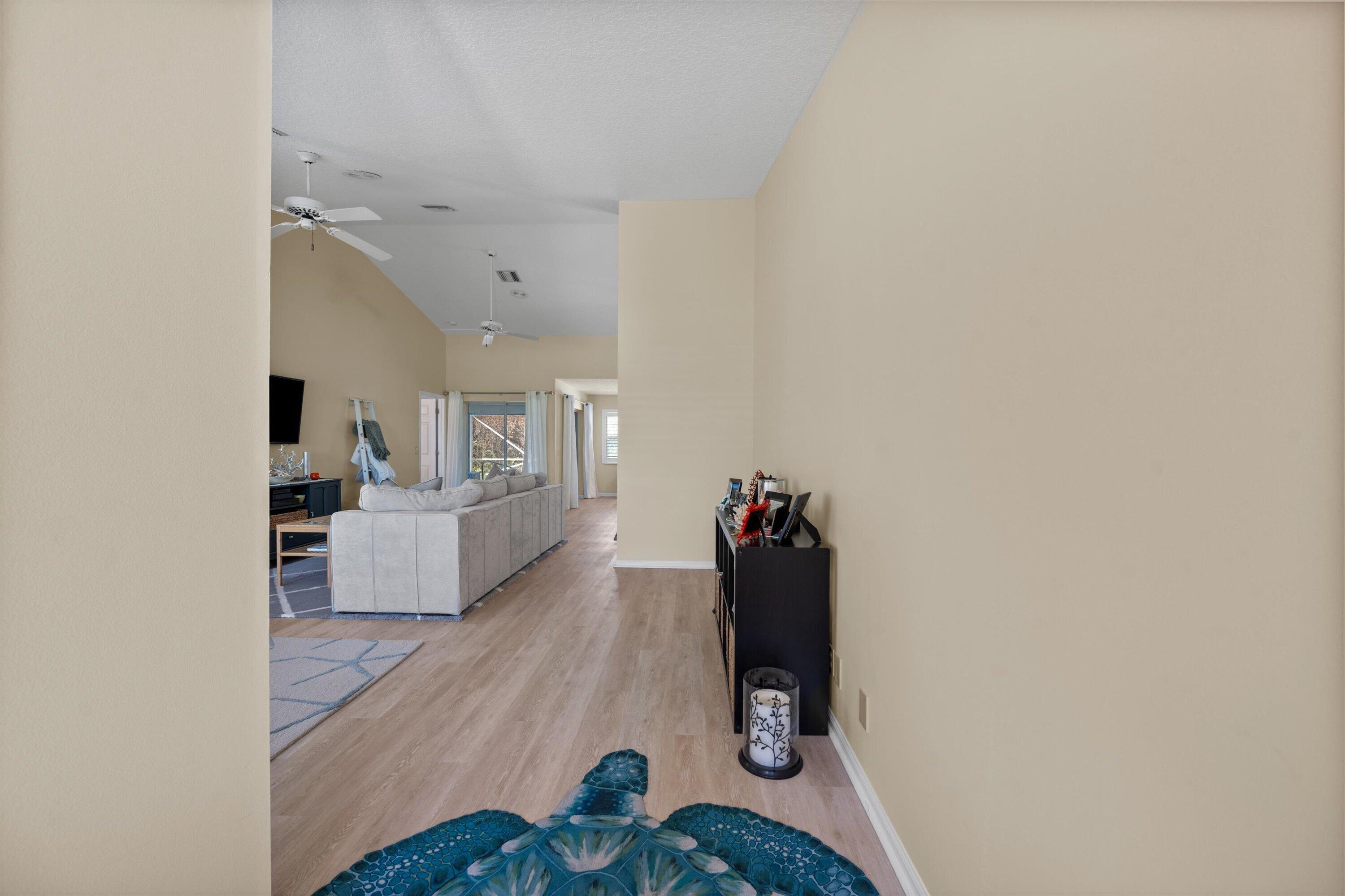 5040 SE Bent Wood Drive