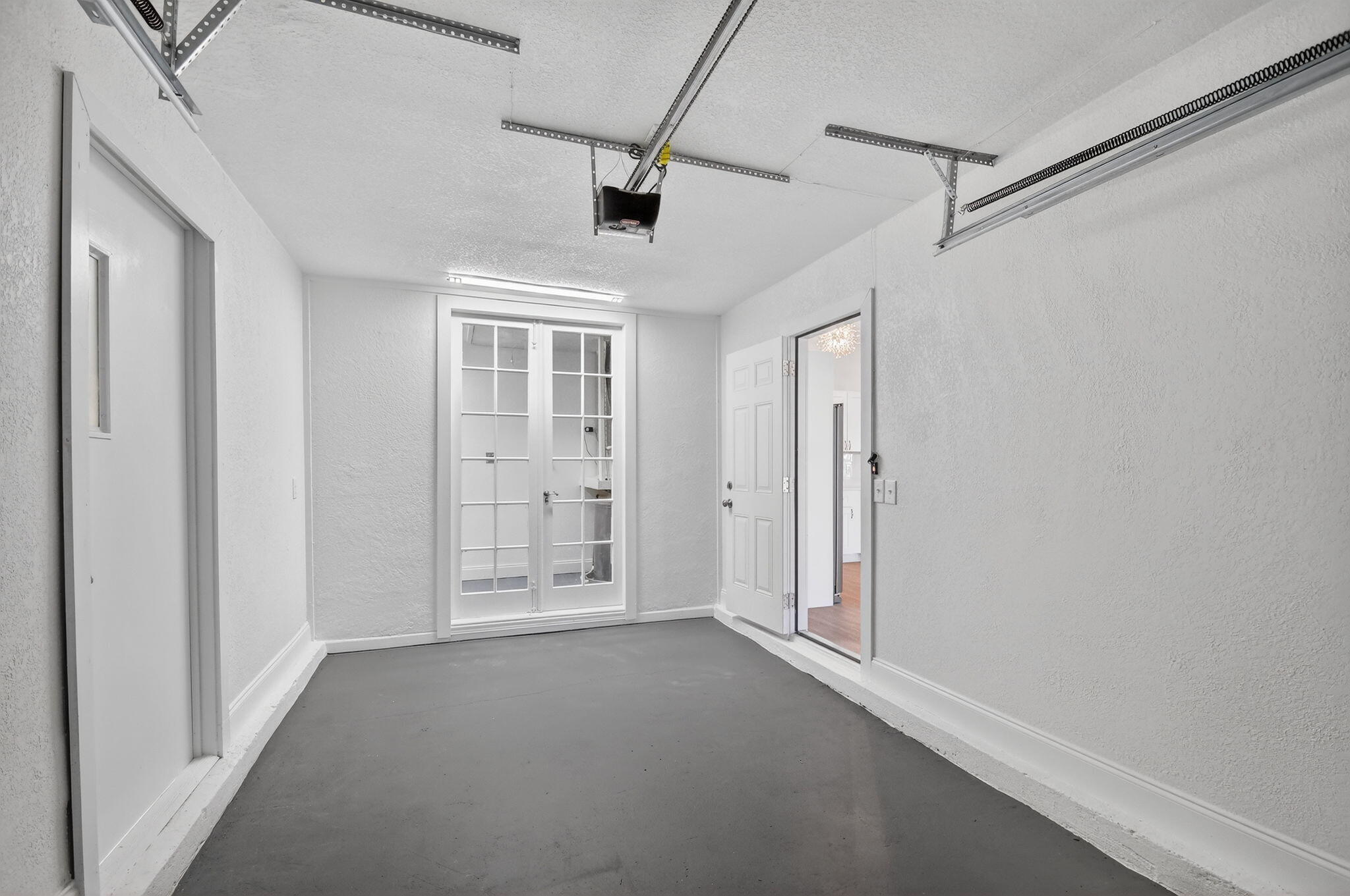 COUNTERPOINT ESTATES 9 - Residential