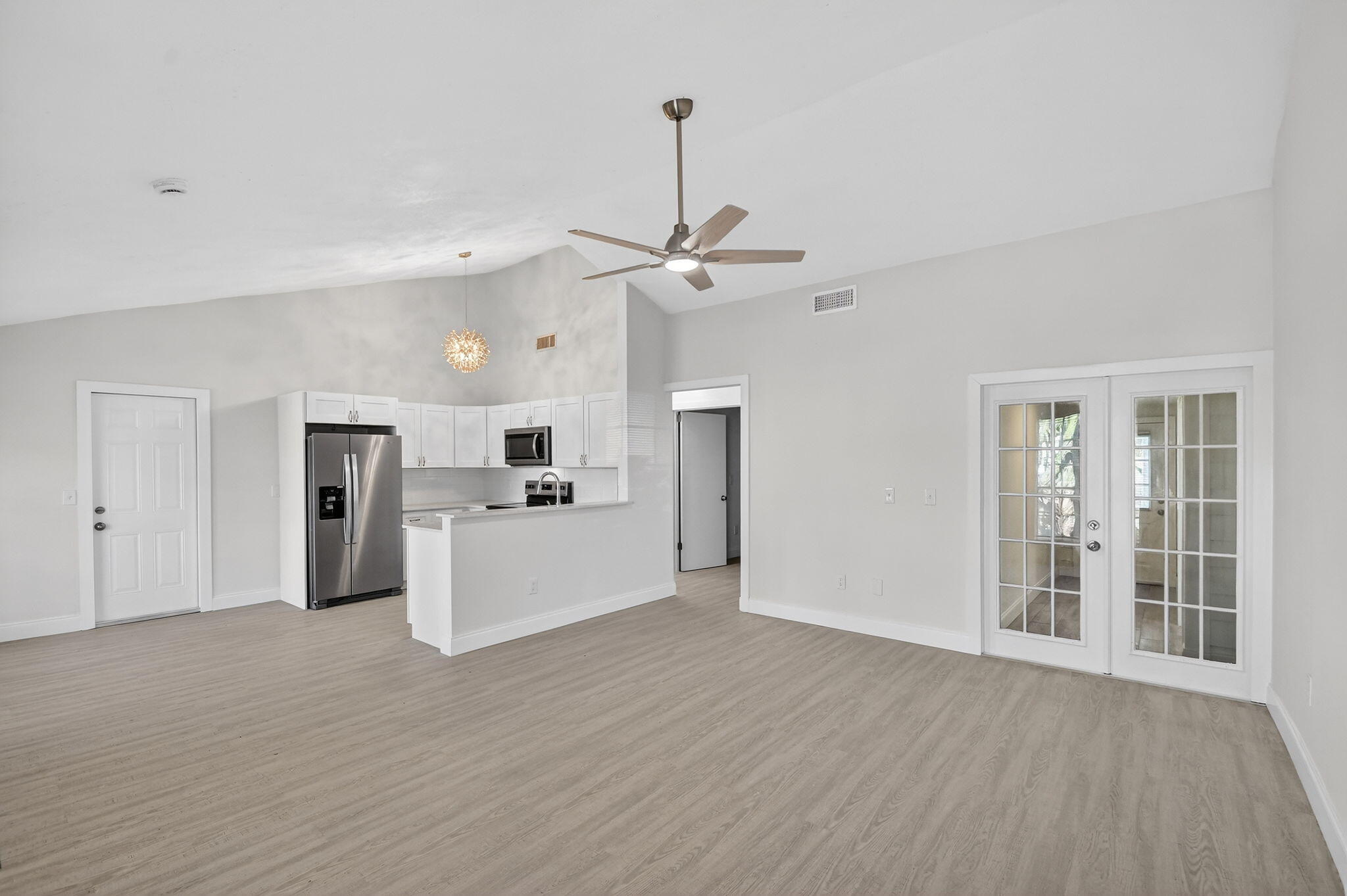 COUNTERPOINT ESTATES 9 - Residential