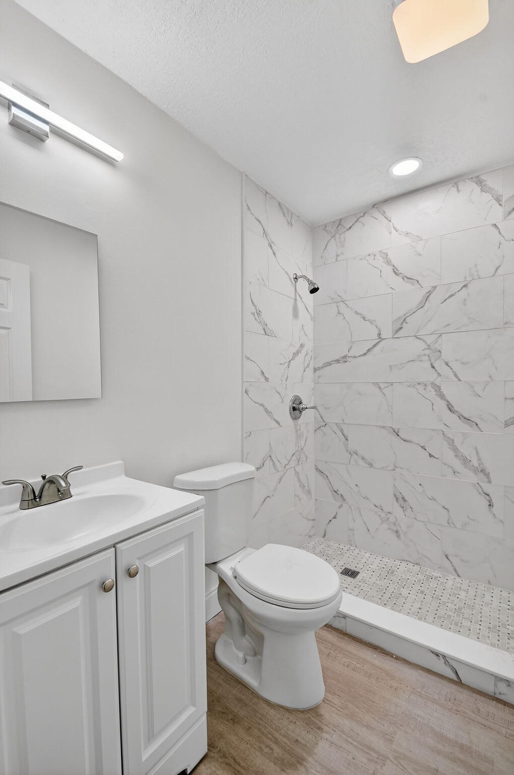 COUNTERPOINT ESTATES 9 - Residential