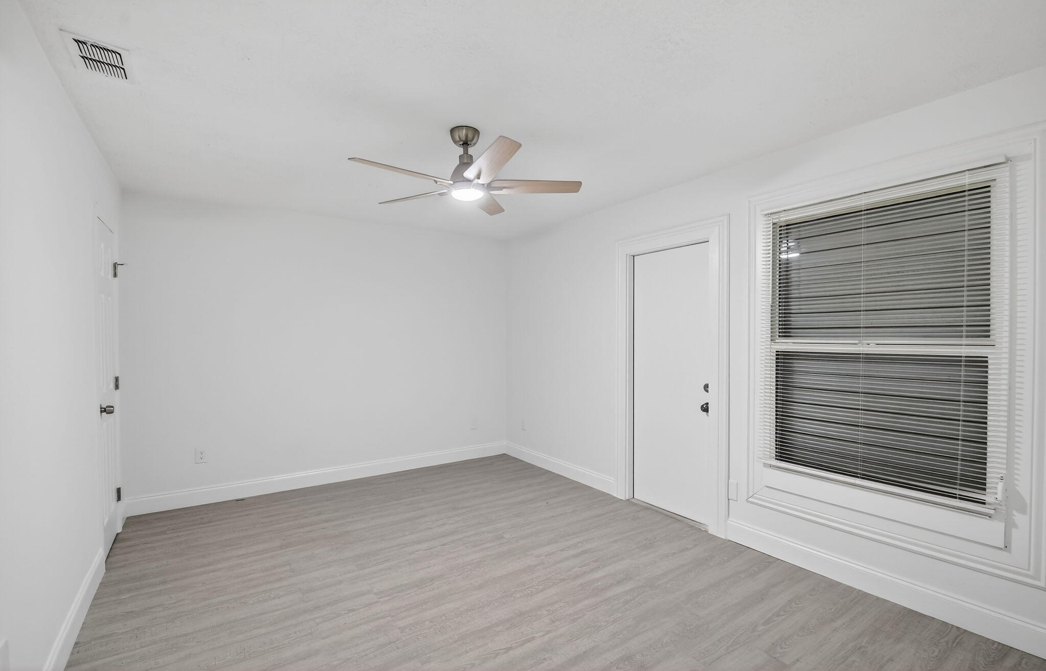 COUNTERPOINT ESTATES 9 - Residential