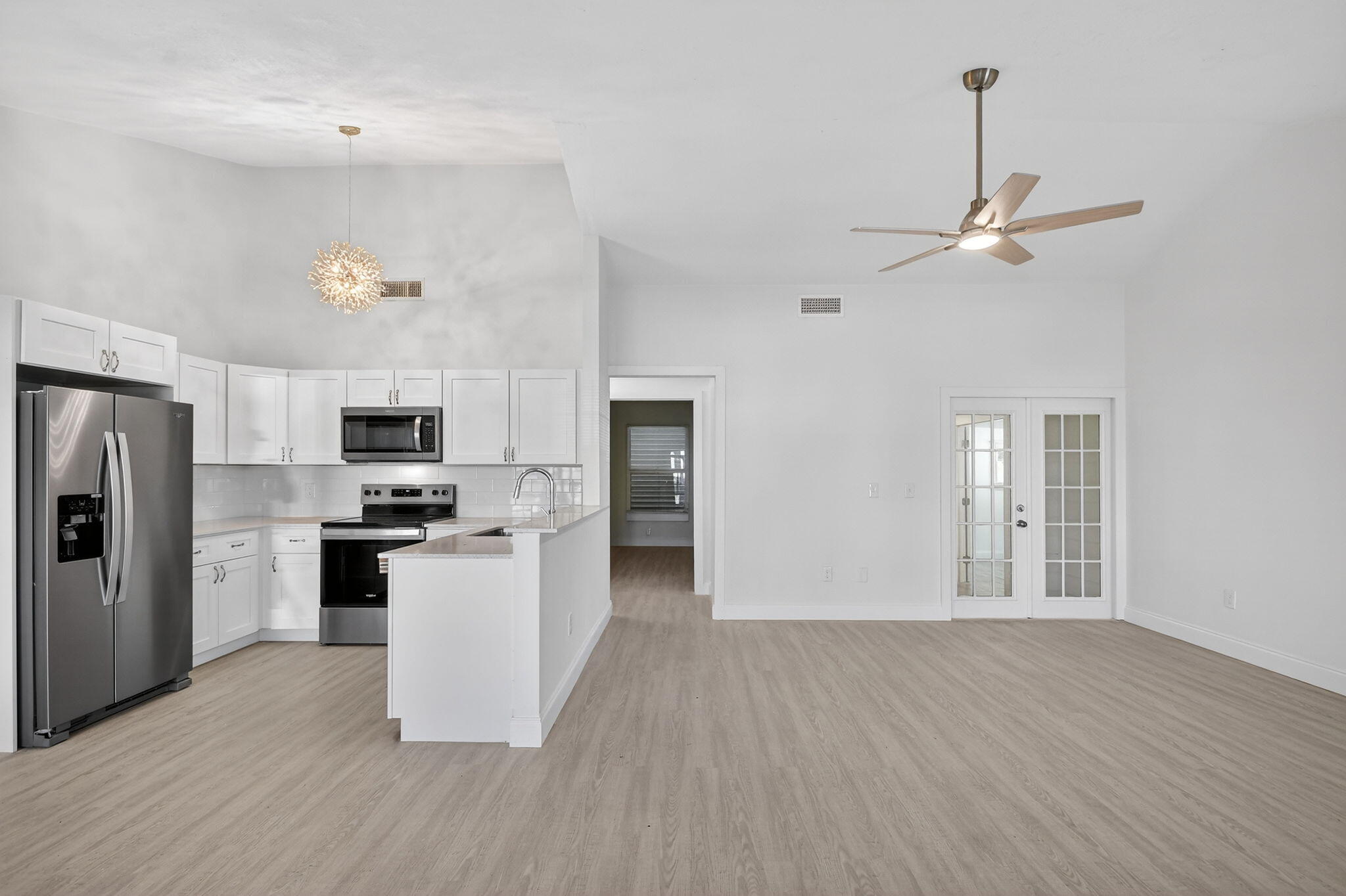 COUNTERPOINT ESTATES 9 - Residential